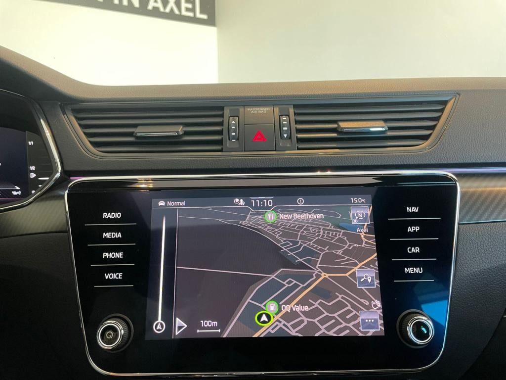 Skoda Superb combi 1.4 tsi iv sportline business