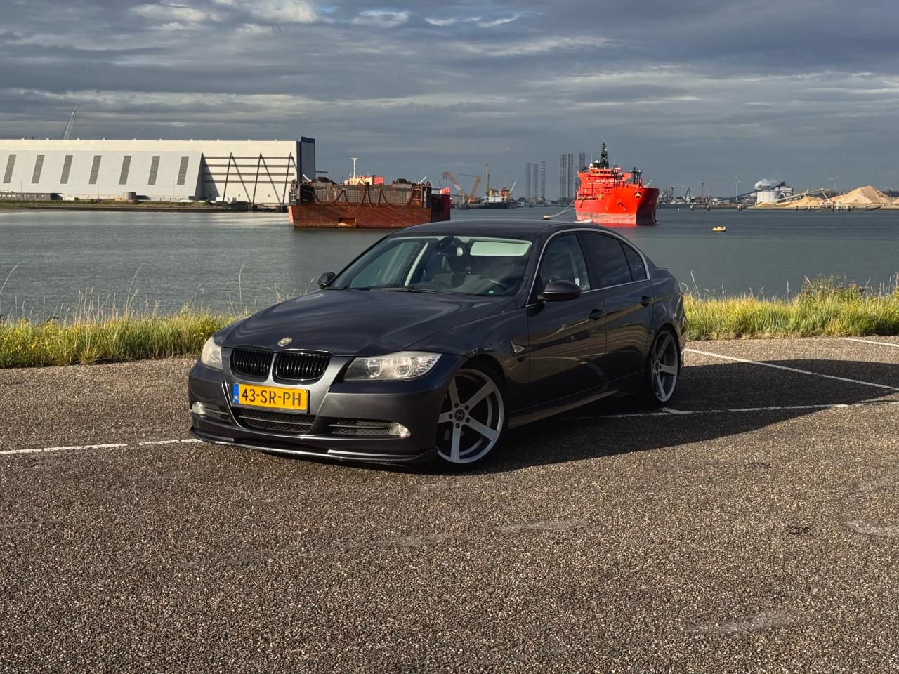 BMW 325i E90 N52 | Handbak | Hamann | CarPlay | Camera