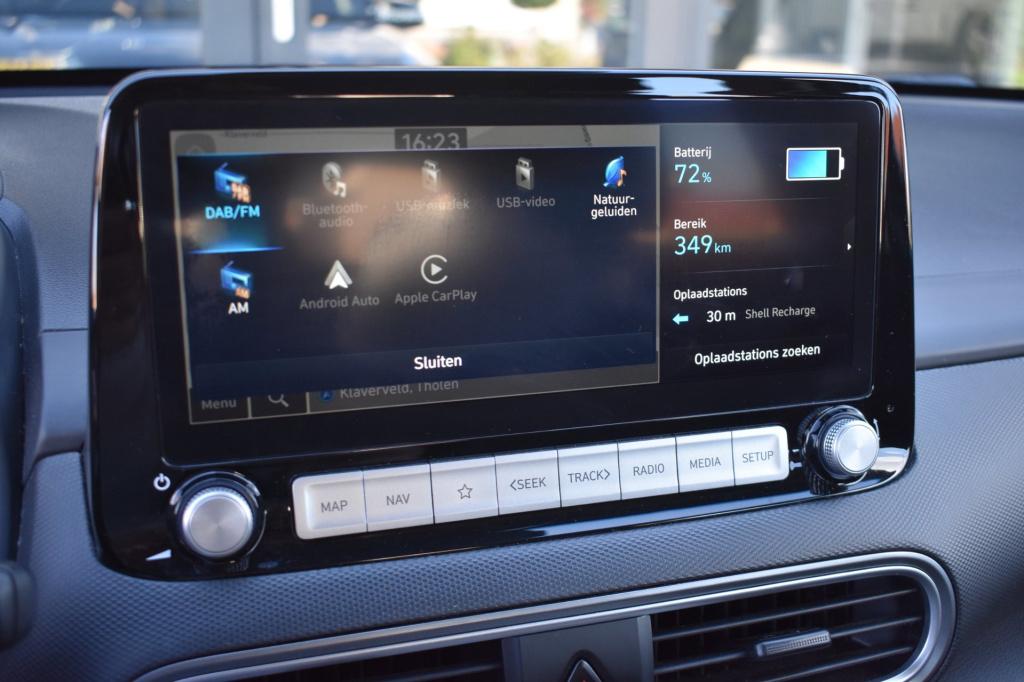 Hyundai Kona ev comfort 64 kwh soh 99% | nap | camera | apple carplay | and
