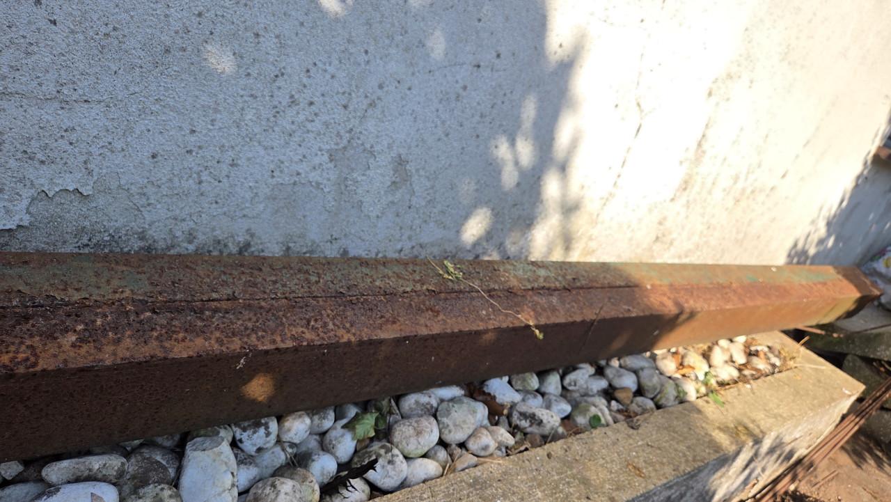 Ijzeren balk, 3 meter lang, 11x12 cm