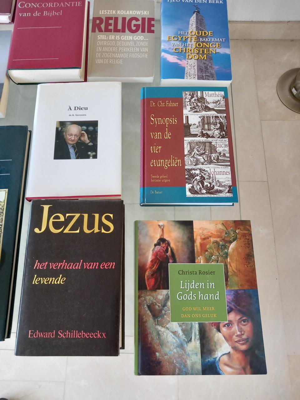 Partij boeken religie godsdienst