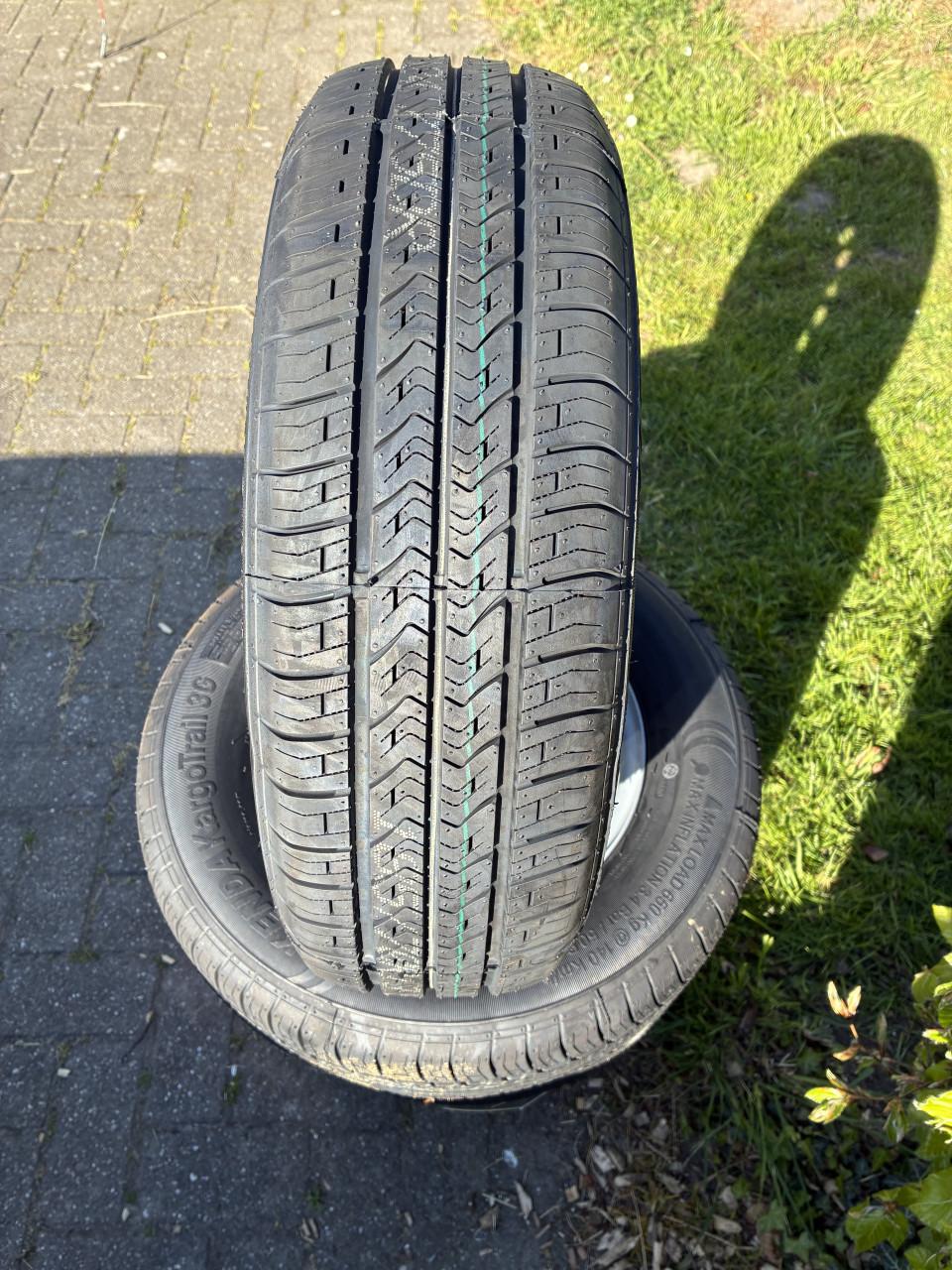 Nieuwe 13 inch trailer banden compleet op velg