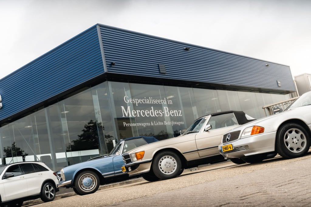 Mercedes-Benz A-Klasse 250 e business solution amg limited l mbux l camera 