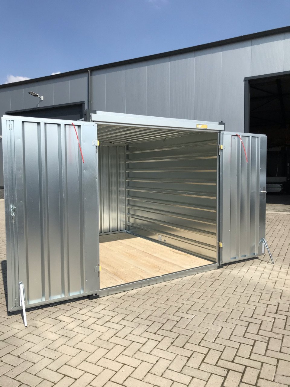 SALE! Opslagcontainer 3x2m dubbele deur korte zijde!