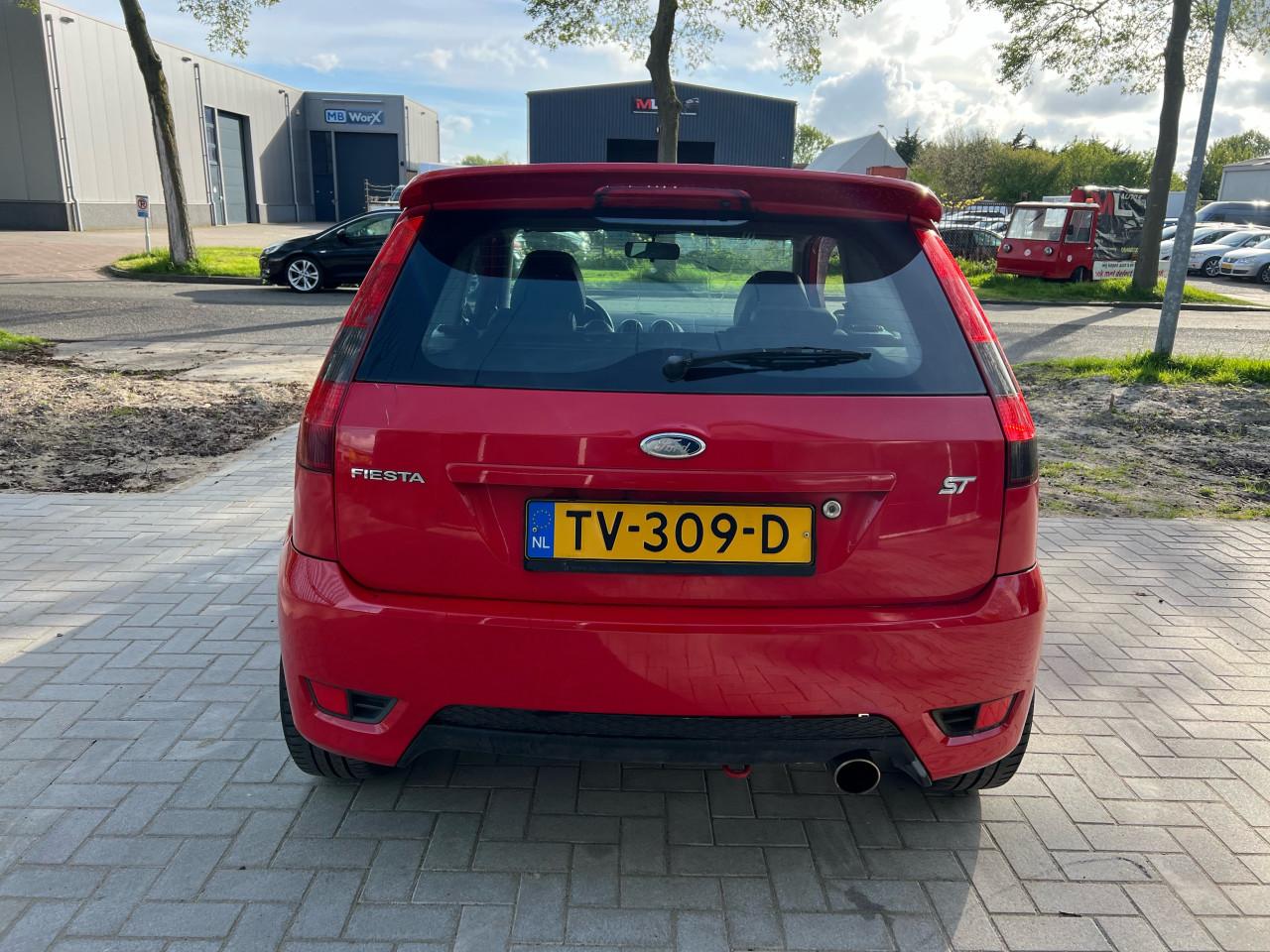 Ford Fiesta 2.0-16V ST 150PK 143.957KM