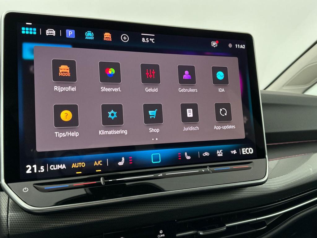 Volkswagen Golf style edition 204 pk plug in hybride