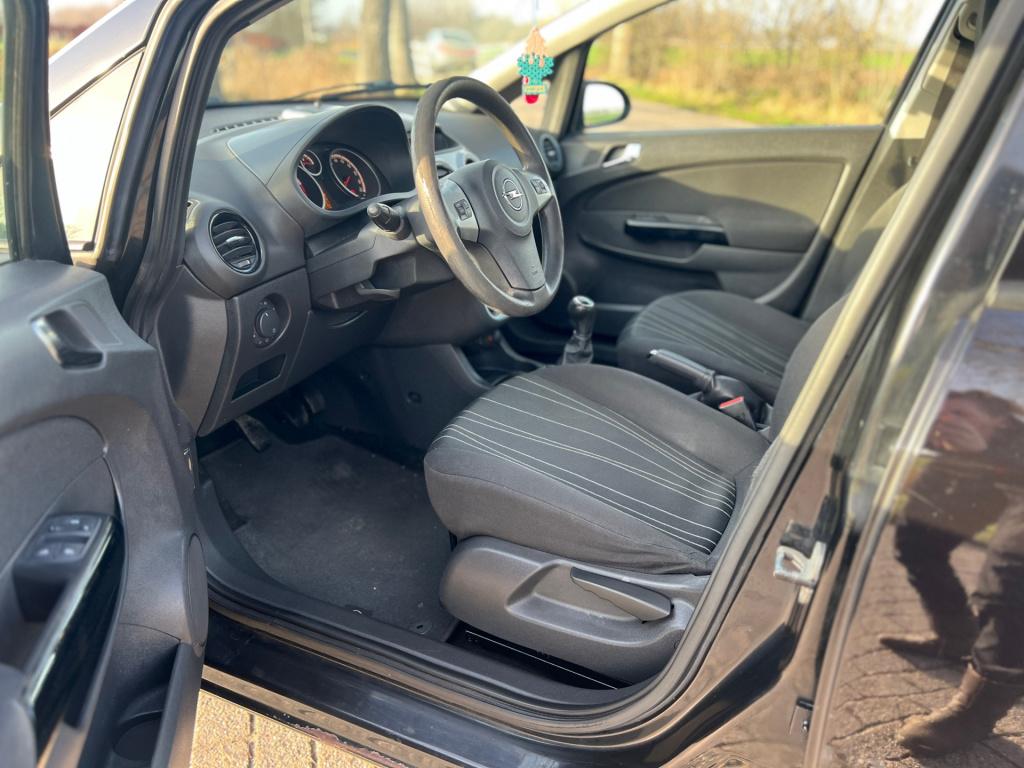 Opel Corsa 1.4-16v enjoy