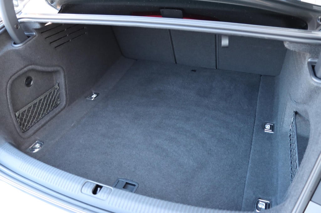 Audi A4 limousine 40 tfsi s edition