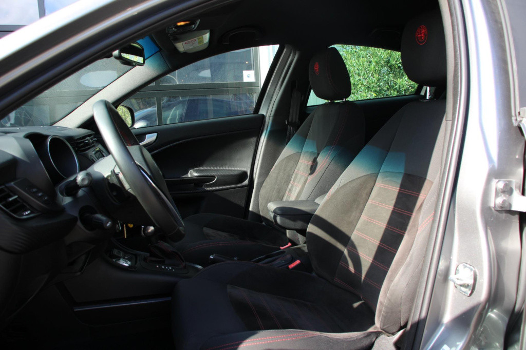 Alfa Romeo Giulietta 1.4 turbo multiair veloce tct - navi - cruise - uconne