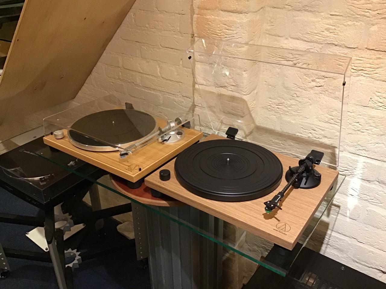 Ben je op zoek naar een platenspeler?