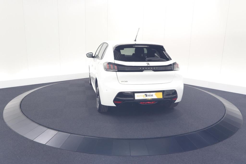 Peugeot 208 puretech 100 pk allure | apple carplay | parkeersensoren | lich