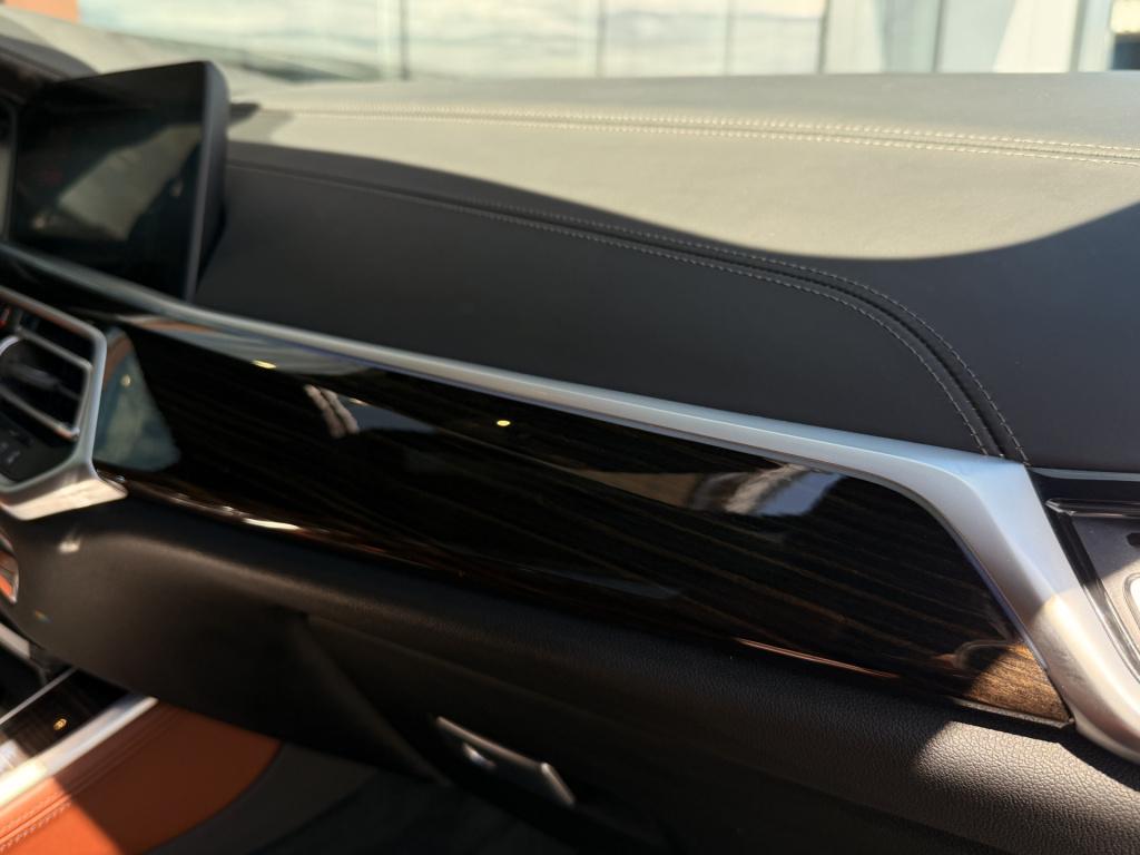 BMW X5 xdrive45e m-sport individual | acc | h/k | skylounge | stoelverwarmi