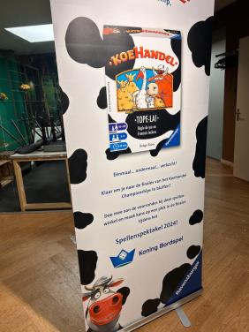 Promotionele roll-up banner