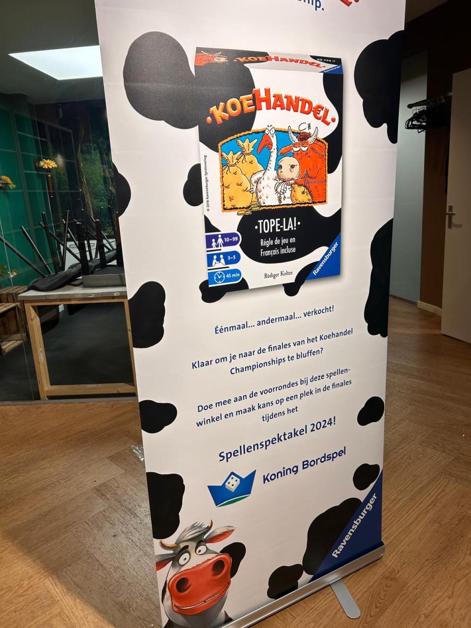 Promotionele roll-up banner