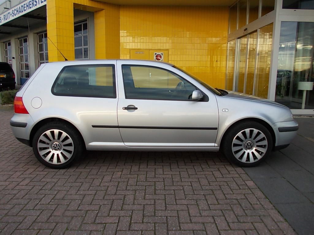 Volkswagen Golf sdi airco (orig. 83000 km.!!!)