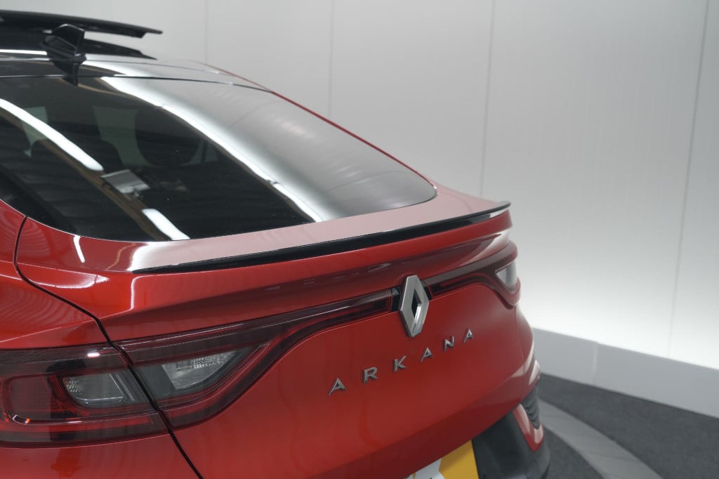 Renault Arkana mild hybrid 140 edc r.s. line | schuif-/ kanteldak | camera 