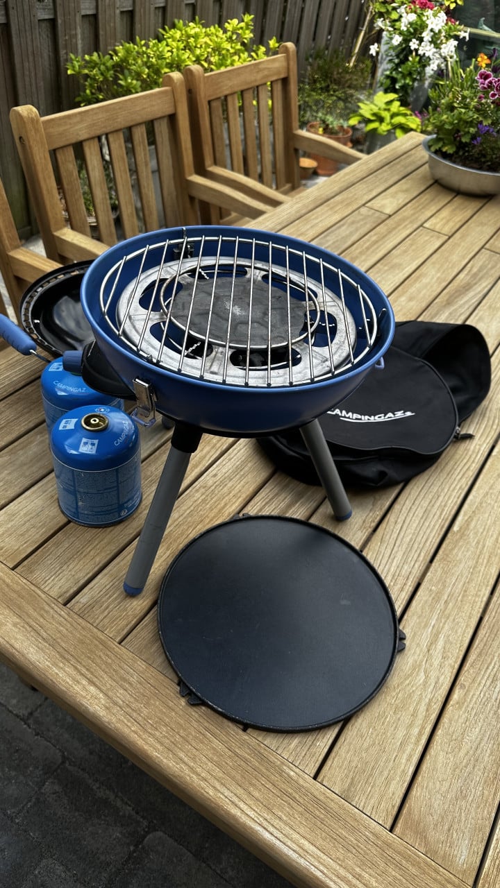 Campingaz tafelbbq incl gas.