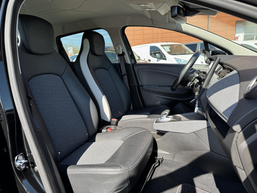 Renault Zoe r135 intens 52 kwh koopaccu + snellaadfunctie | navigatie | led