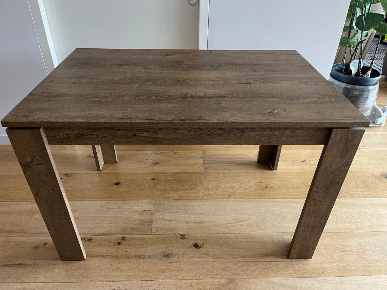 Te koop:Tafel,Eettafel