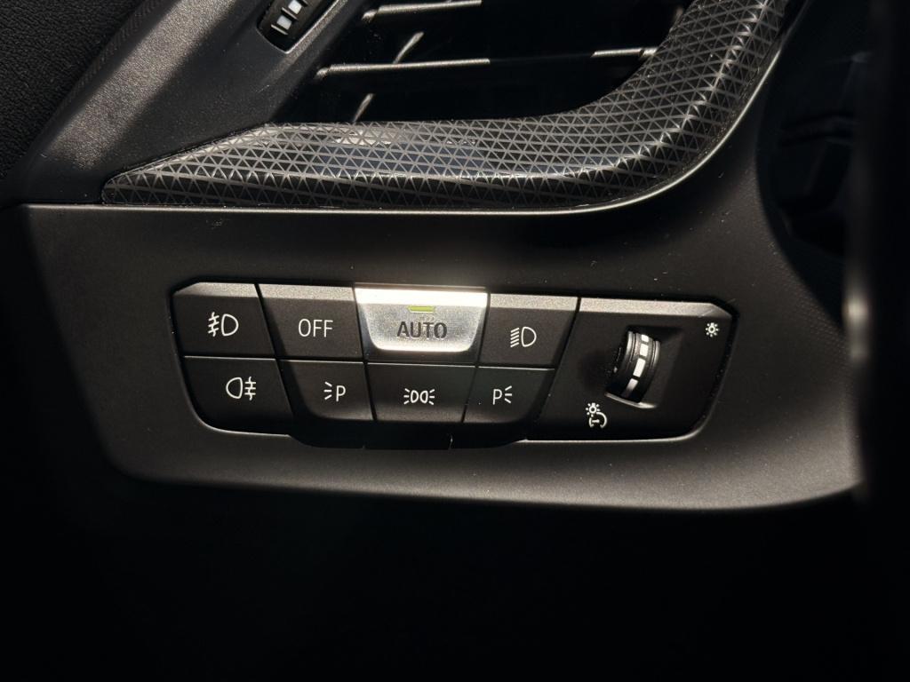 BMW 1 Serie 118i m-sport executive edition | apple carplay | harman kardon 