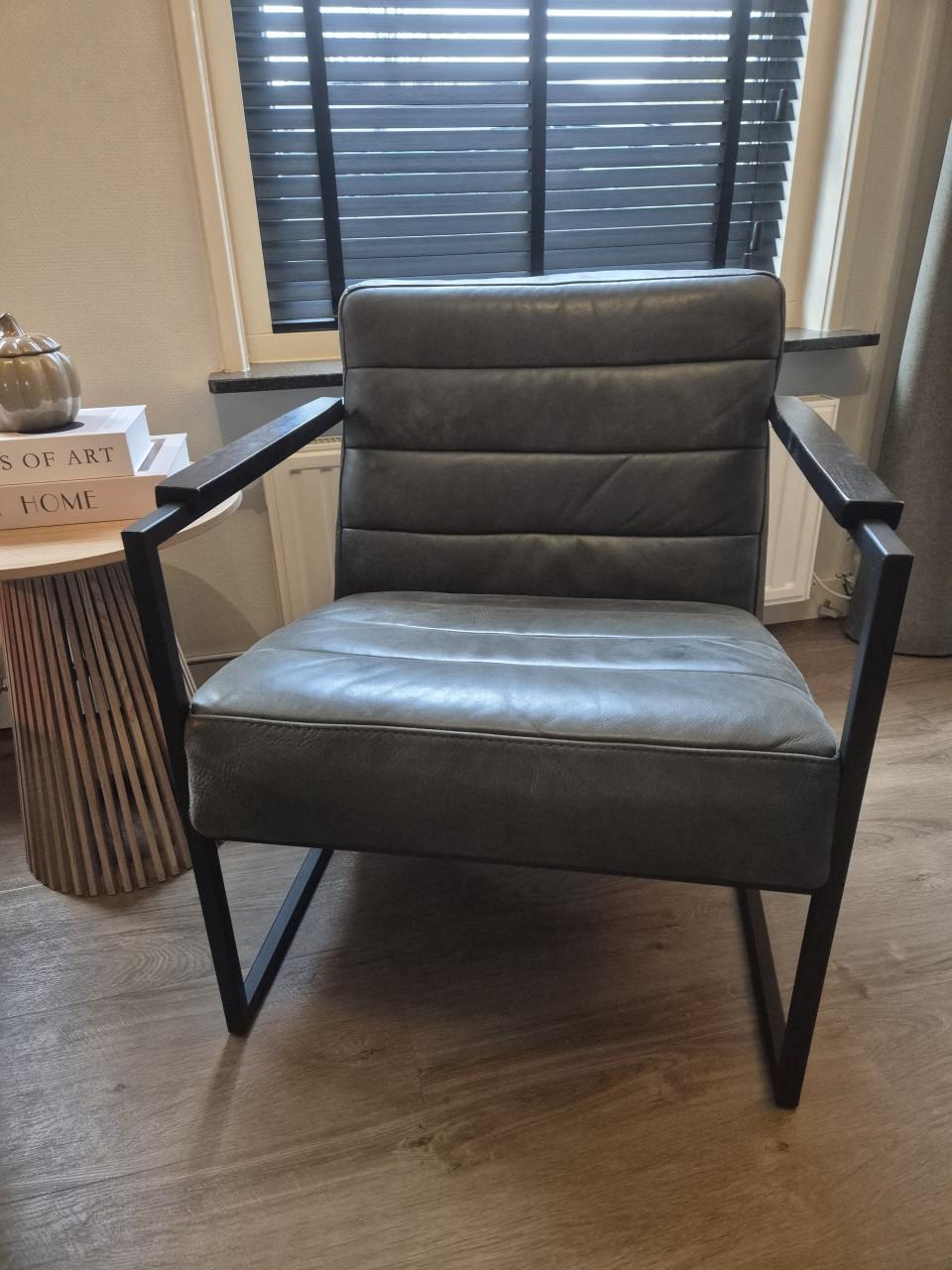 2 x groene leren fauteuil van merk Volt