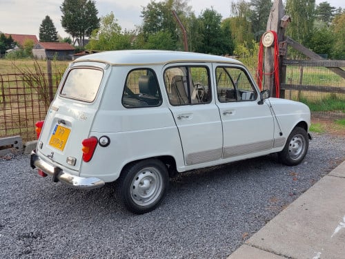 Renault 4
