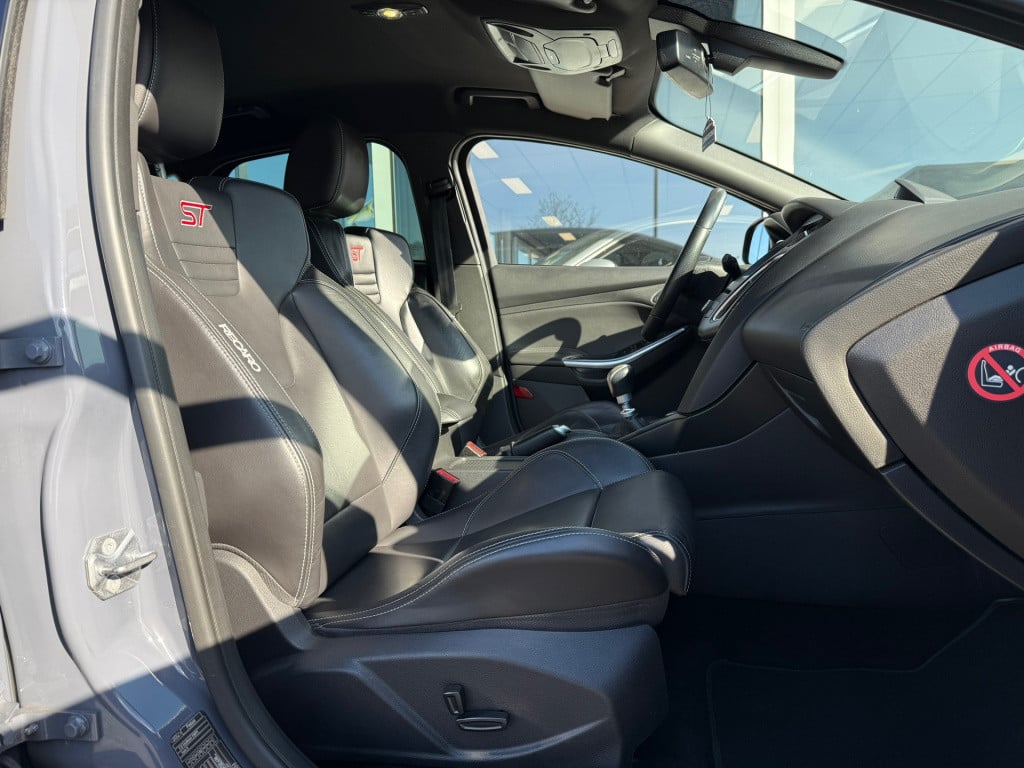 Ford Focus 2.0 st-3