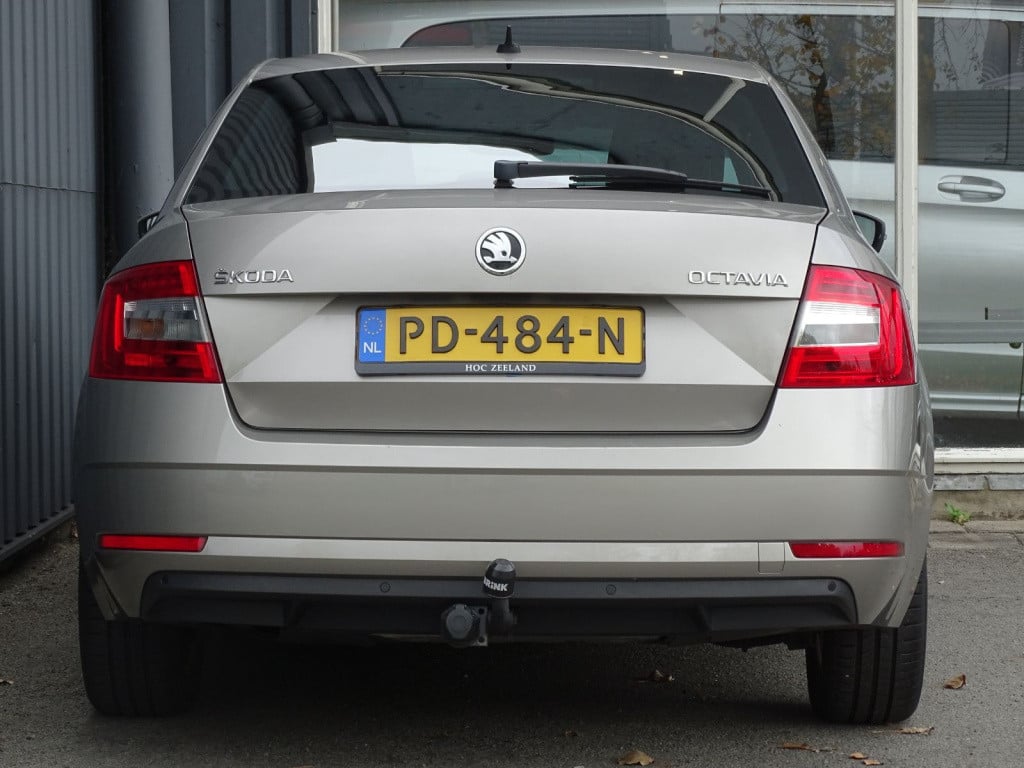 Skoda Octavia 1.0 tsi greentech ambition business