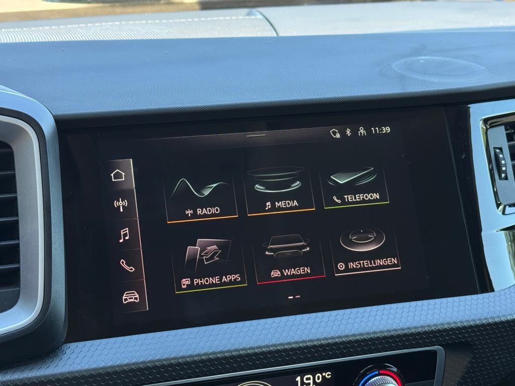 Audi A1 Sportback 25 tfsi s-edition * matrix led * stoelverwarming * adapti