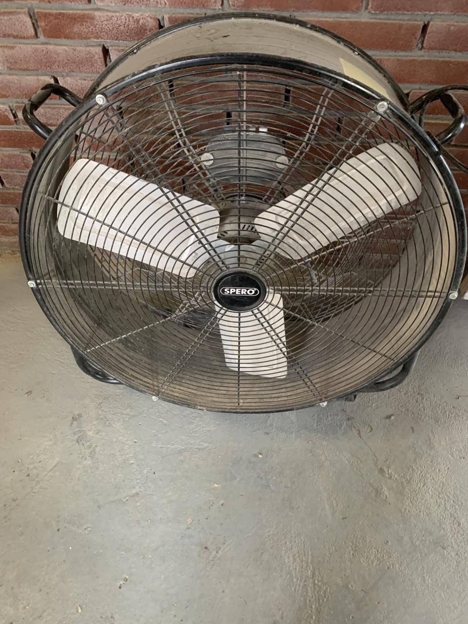 Stal ventilator