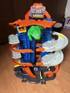 Hotwheels Ultimate Garage