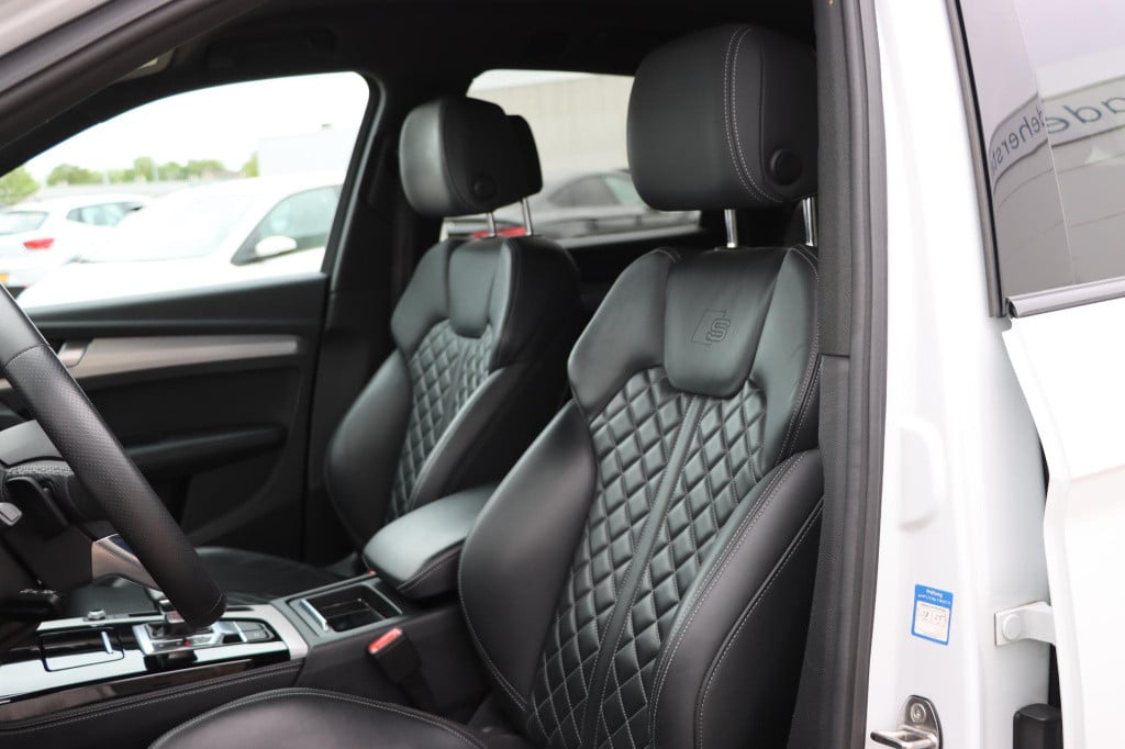 Audi Q5 55 tfsi e s edition competition 367pk s-tronic