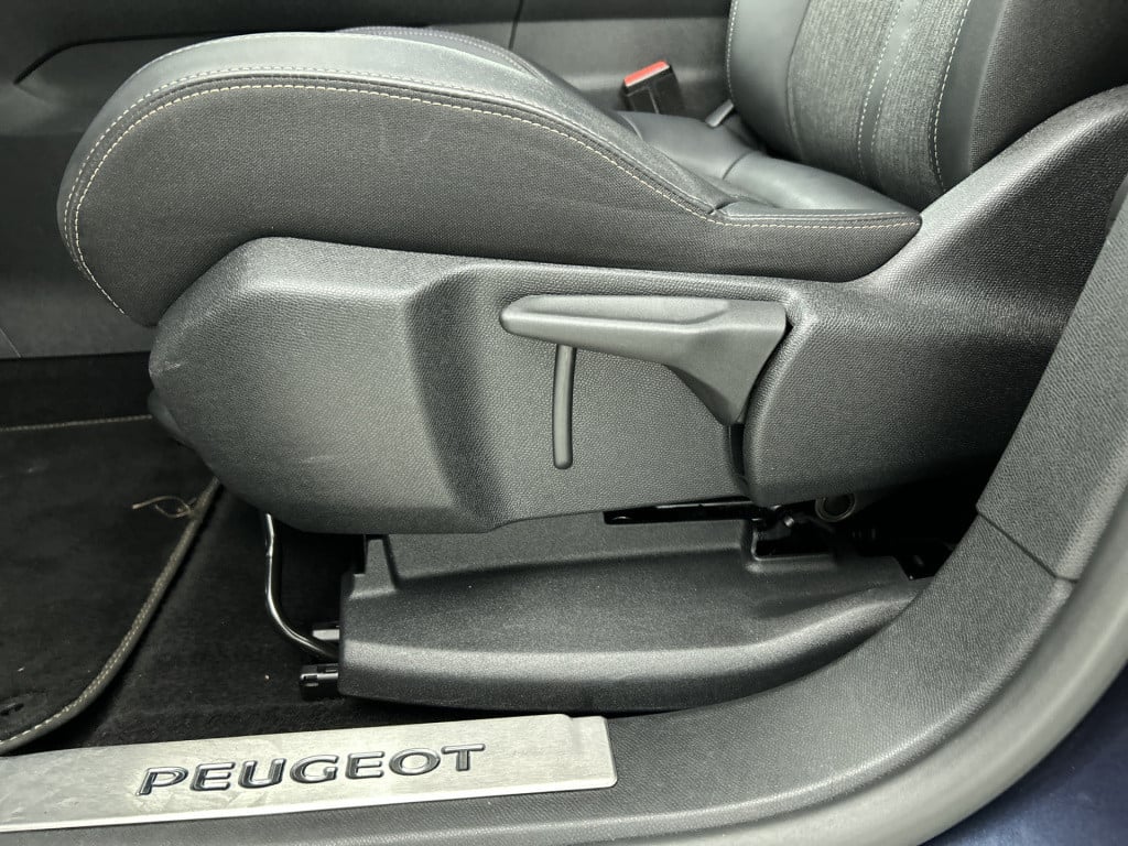 Peugeot 5008 1.6 puretech blue lease premium | rijklaar |