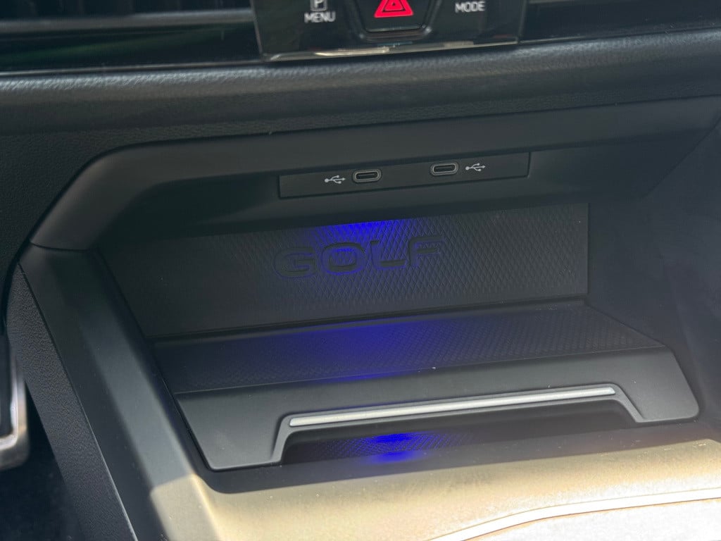 Volkswagen Golf 2.0 tsi gti * camera * stoel + stuur verwarming * carplay