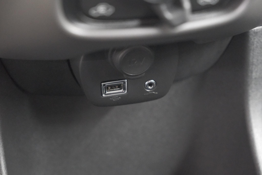 Peugeot 108 1.0 e-vti active | unieke auto! | automaat | airco | getint gla