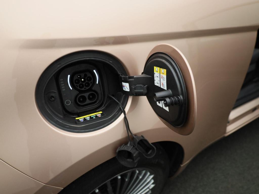 Fiat 500e icon 42 kwh | panoramadak | apple carplay / android auto | climat