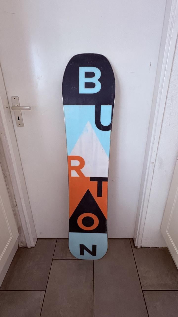 Burton snowboard 134