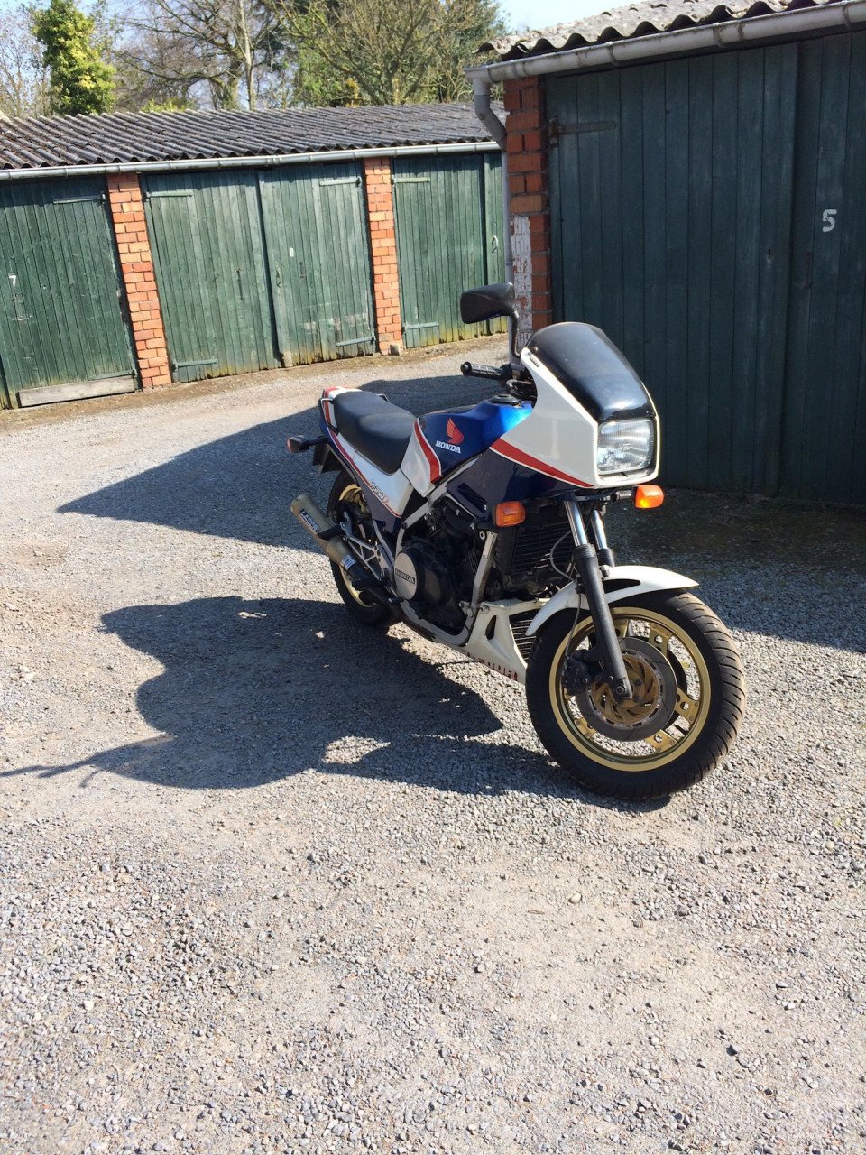 Honda VF750F