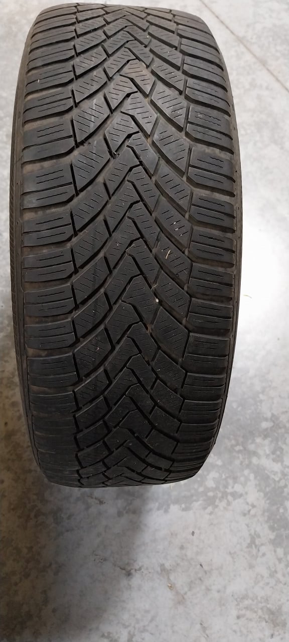 Te koop: 4 winterbanden lichtmetalen velgen ford focus