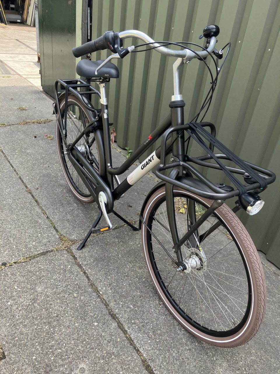 Giant Triple X 28''