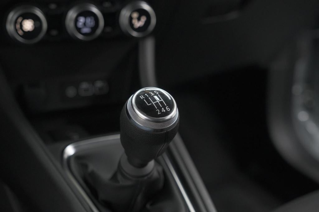 Renault Captur tce 90 evolution | parkeersensoren | apple carplay | climate