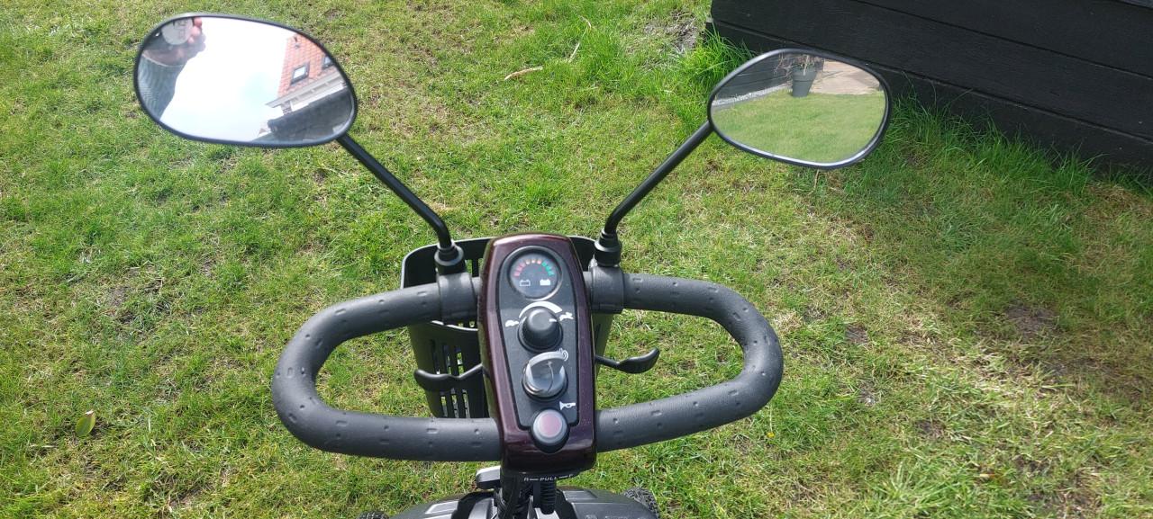 Scootmobiel Excel Xena 4 wiels , demontabel.