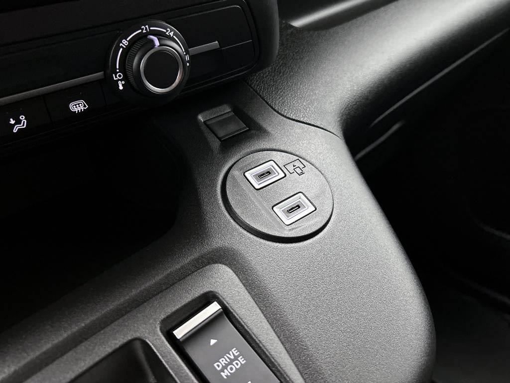 Citroen Ë-berlingo 136 lengte 1 50 kwh | rijklaar | 3 zitplaatsen | navigat