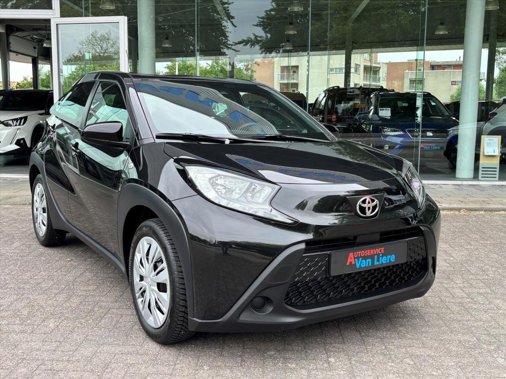 Toyota Aygo x 1.0 vvt-i mt play| camera| carplay|rijklaarprijs incl garanti