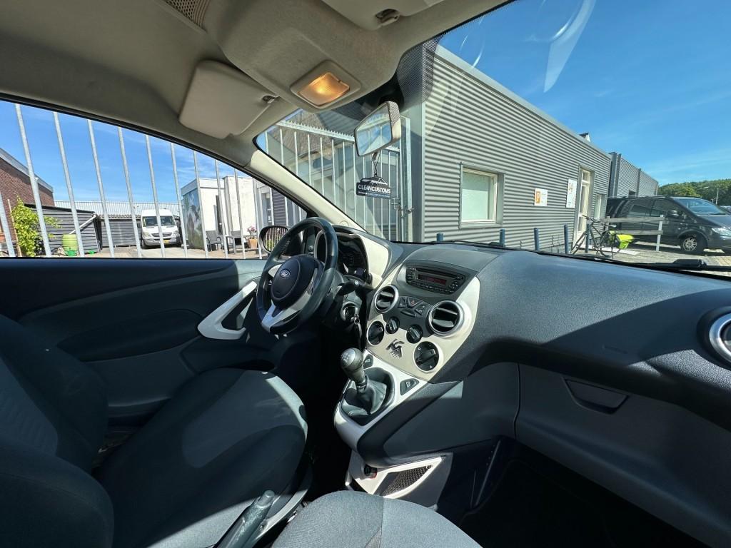 Ford KA 1.2 titanium x start/stop airco elektrische ramen incl. nieuwe apk
