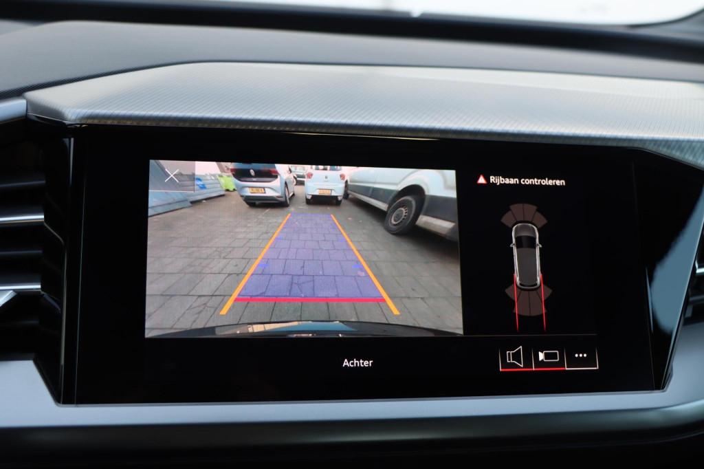 Audi Q4 E-tron 40 launch edition advanced plus 77 kwh