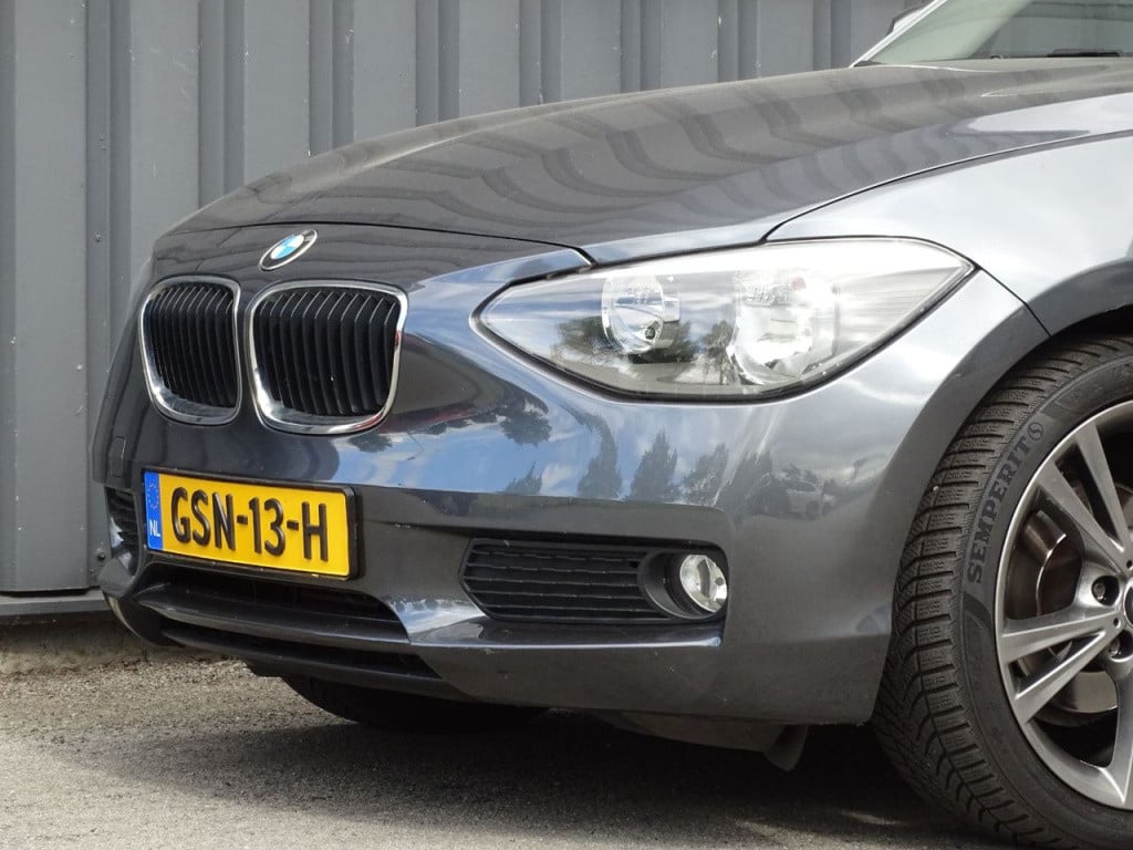 BMW 1 Serie 114i | 18" | bluetooth