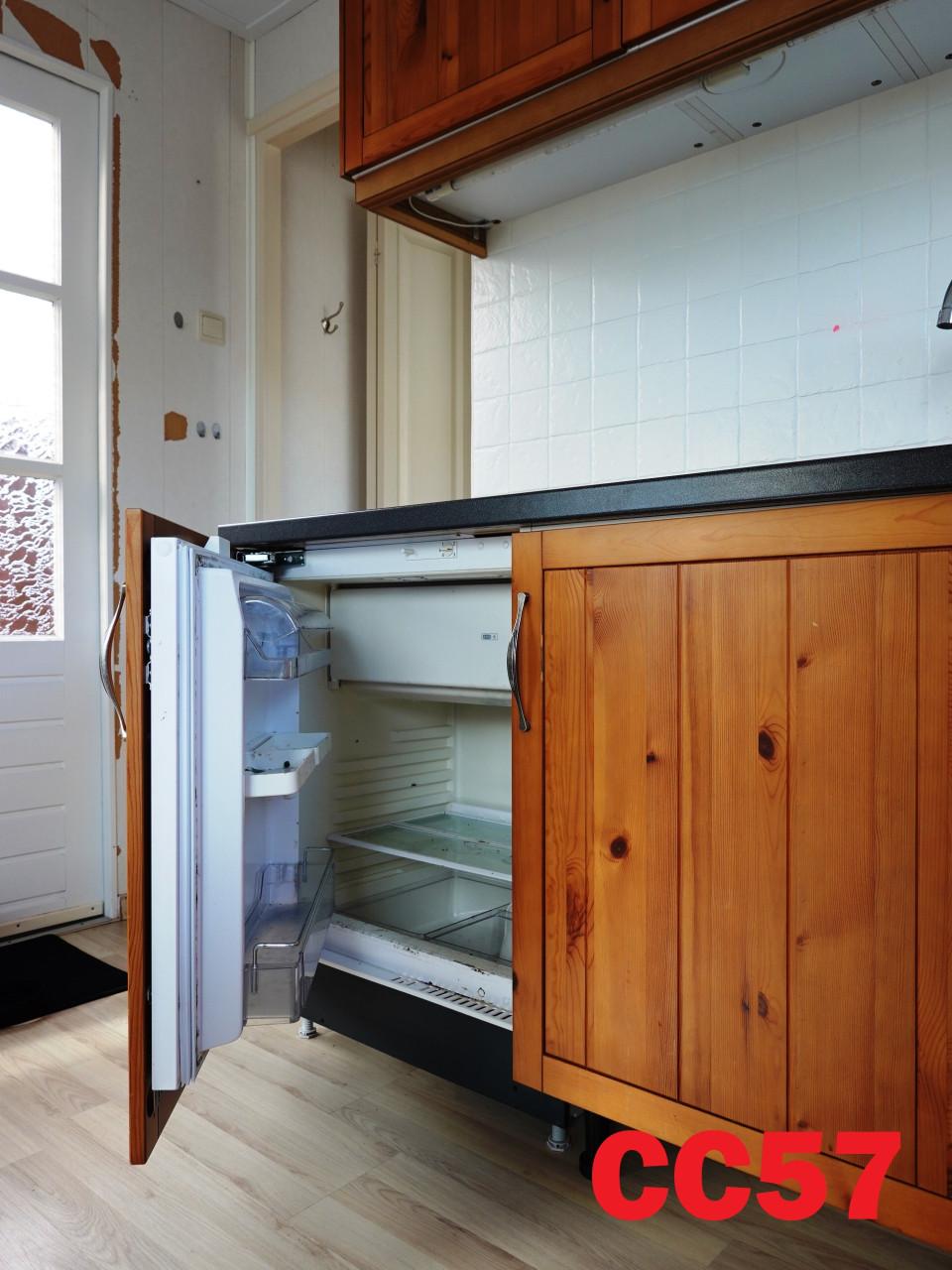 Betaalbaar chalet met dubbel glas, 2 slaapkamers en middenkamer