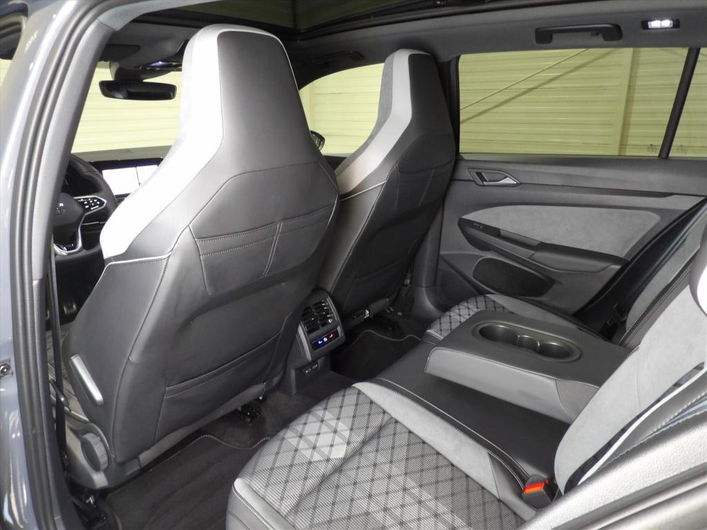 Volkswagen Golf 1.5 etsi 150pk 7-dsg r-line