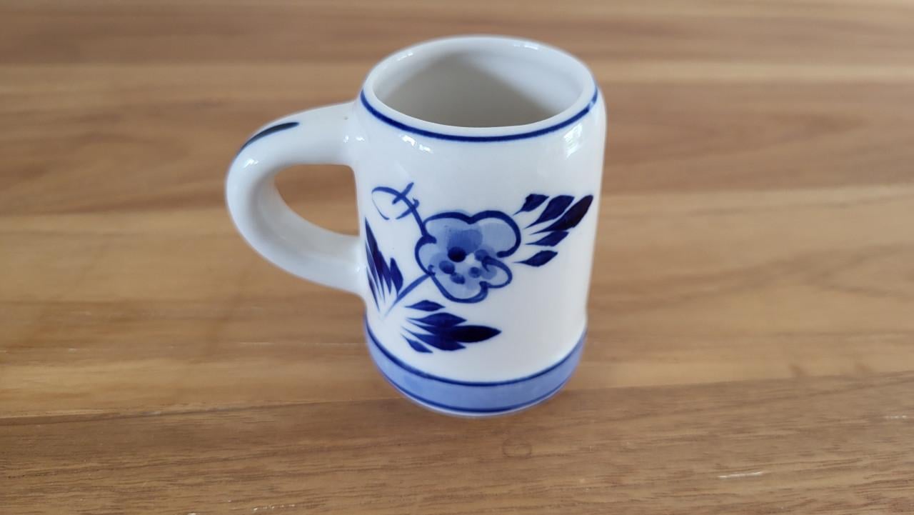 Miniatuur bierpul Delfts Blauw h 6 cm
